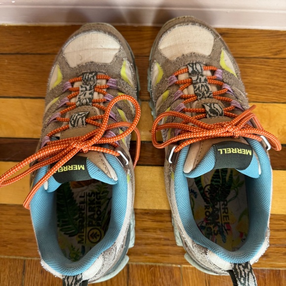 Size 7 Women's Merrell Moab 3 X Parks Project Hiking Shoe - Picture 2 of 6